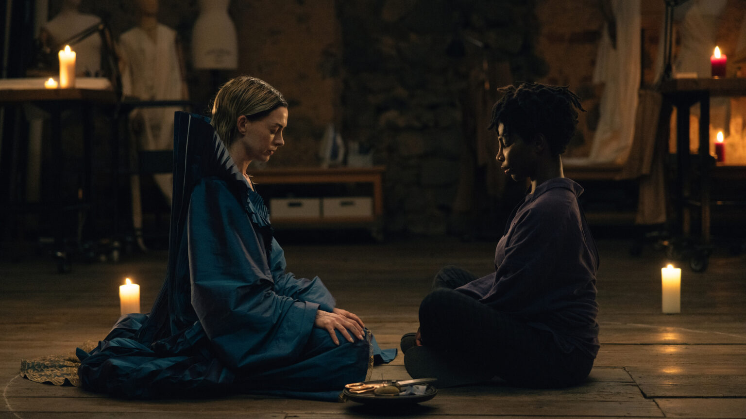 Mother Mary, la recensione: un thriller-drama tra sacralità e musica pop